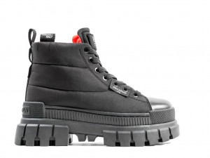Women Palladium Revolt Boot Overcush Boots Black / Black | QHIM-02758