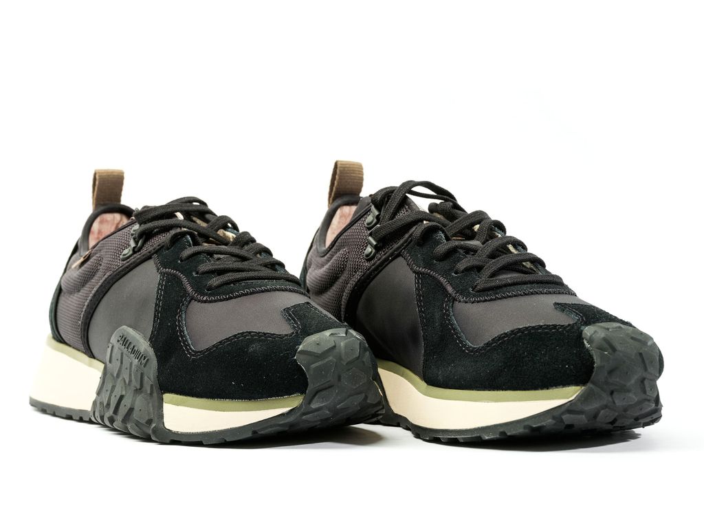 Kids' Palladium Troop Runner Sneakers Black / Black | UOBC-48053
