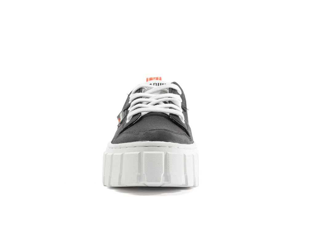 Women Palladium Pallatower Lo Sneakers Black | ENOI-34651