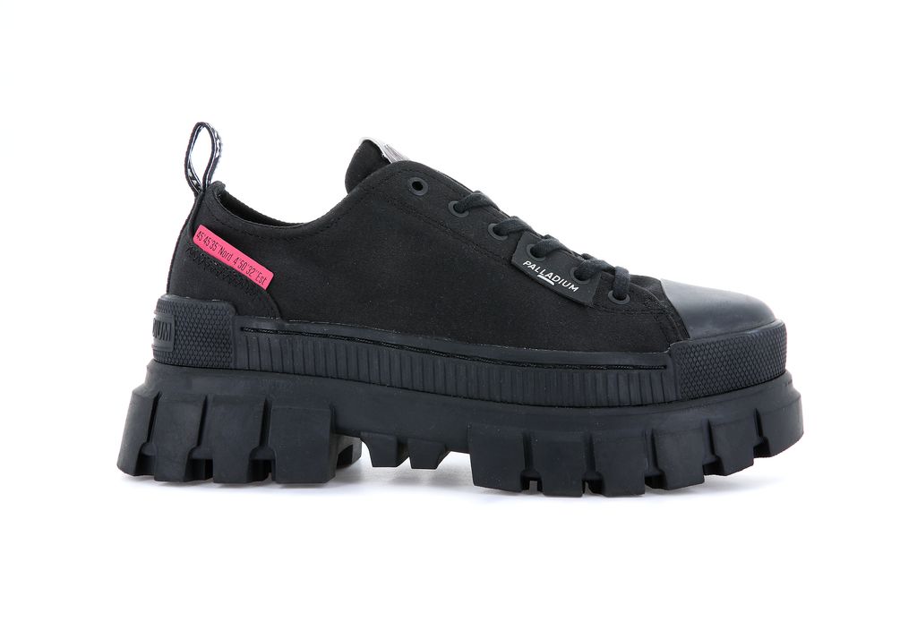 Women Palladium Revolt Lo Tx Sneakers Black / Black | BSTW-35209